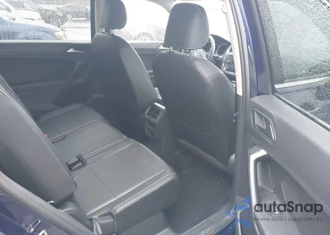 2021 Volkswagen Tiguan 2.0T Se/2.0T Se R-Line Black/2.0T Sel z USA, uszkodzony, nr VIN 3VV2B7AX6MM093344